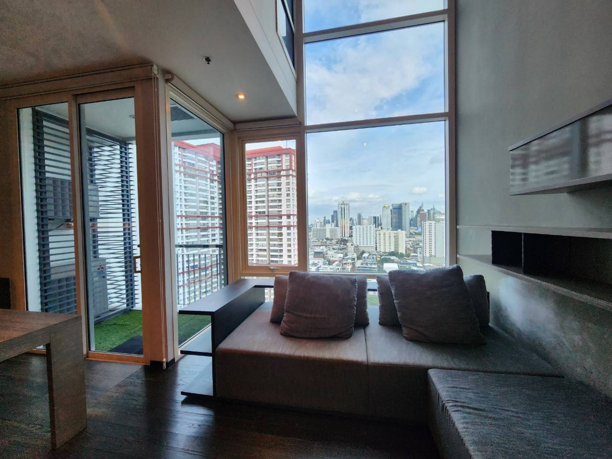 For SaleCondoRatchathewi,Phayathai : for sale condo Villa Rachatewi Duplex (S03-2180S)