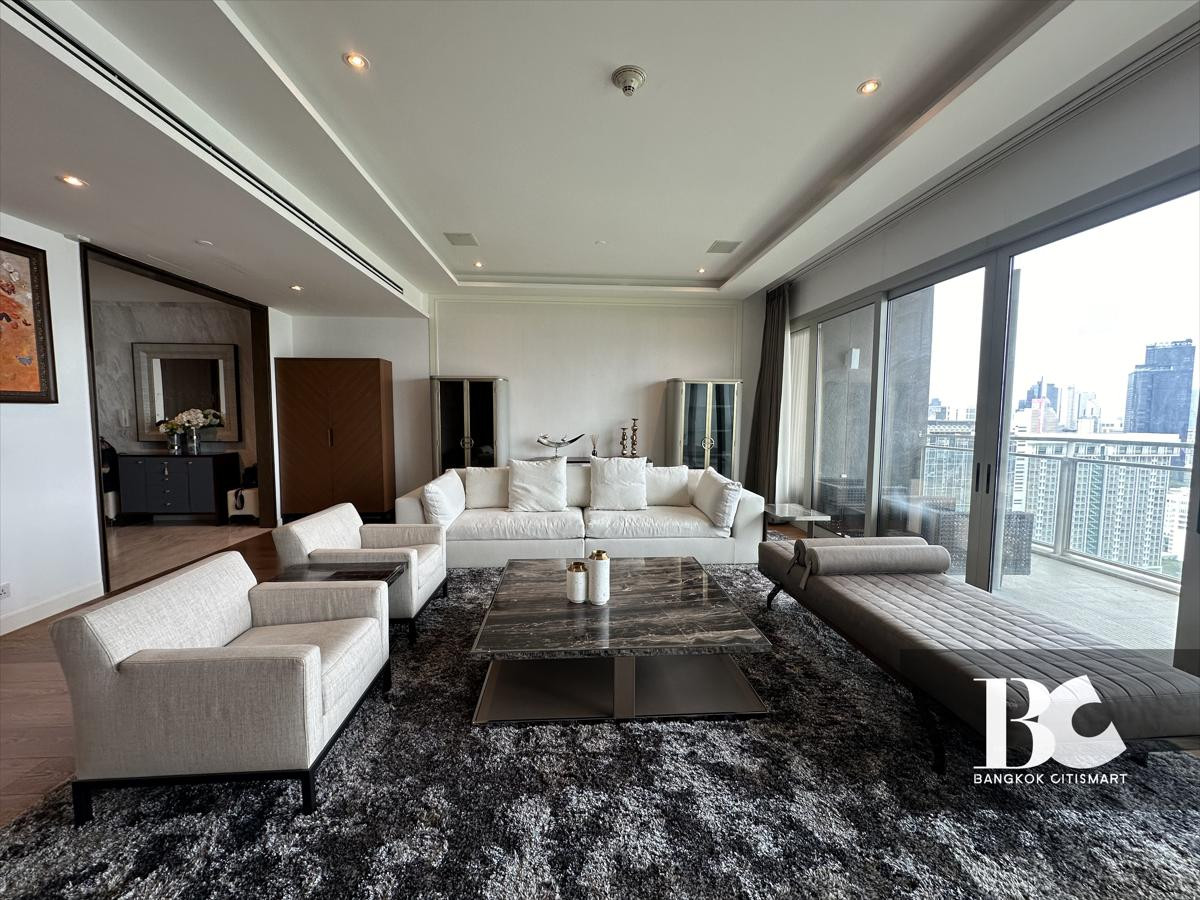 ขายคอนโดวิทยุ ชิดลม หลังสวน : 𝟏𝟖𝟓 𝐑𝐚𝐣𝐚𝐝𝐚𝐦𝐫𝐢 Ultra-Luxury Penthouse for Sale
