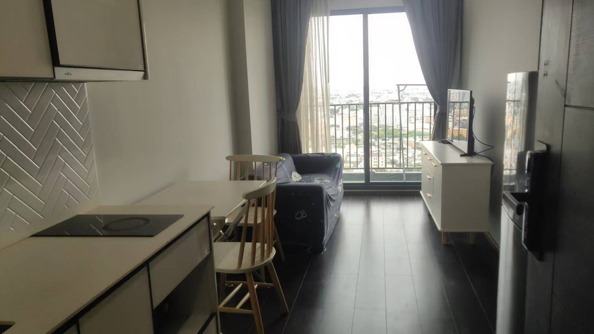 ให้เช่าคอนโดสุขุมวิท อโศก ทองหล่อ : ให้เช่าคอนโด C Ekkamai คอนโดแต่งครบพร้อมเข้าอยู่ใกล้รถไฟฟ้าBTSเอกมัยและห้างสรรพสินค้ามากมาย!!