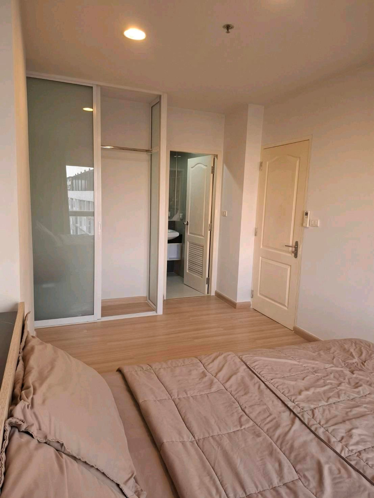 For RentCondoThaphra, Talat Phlu, Wutthakat : Condo for rent: Bangkok Horizon Ratchada-Tha Phra, beautifully decorated, cheap price.