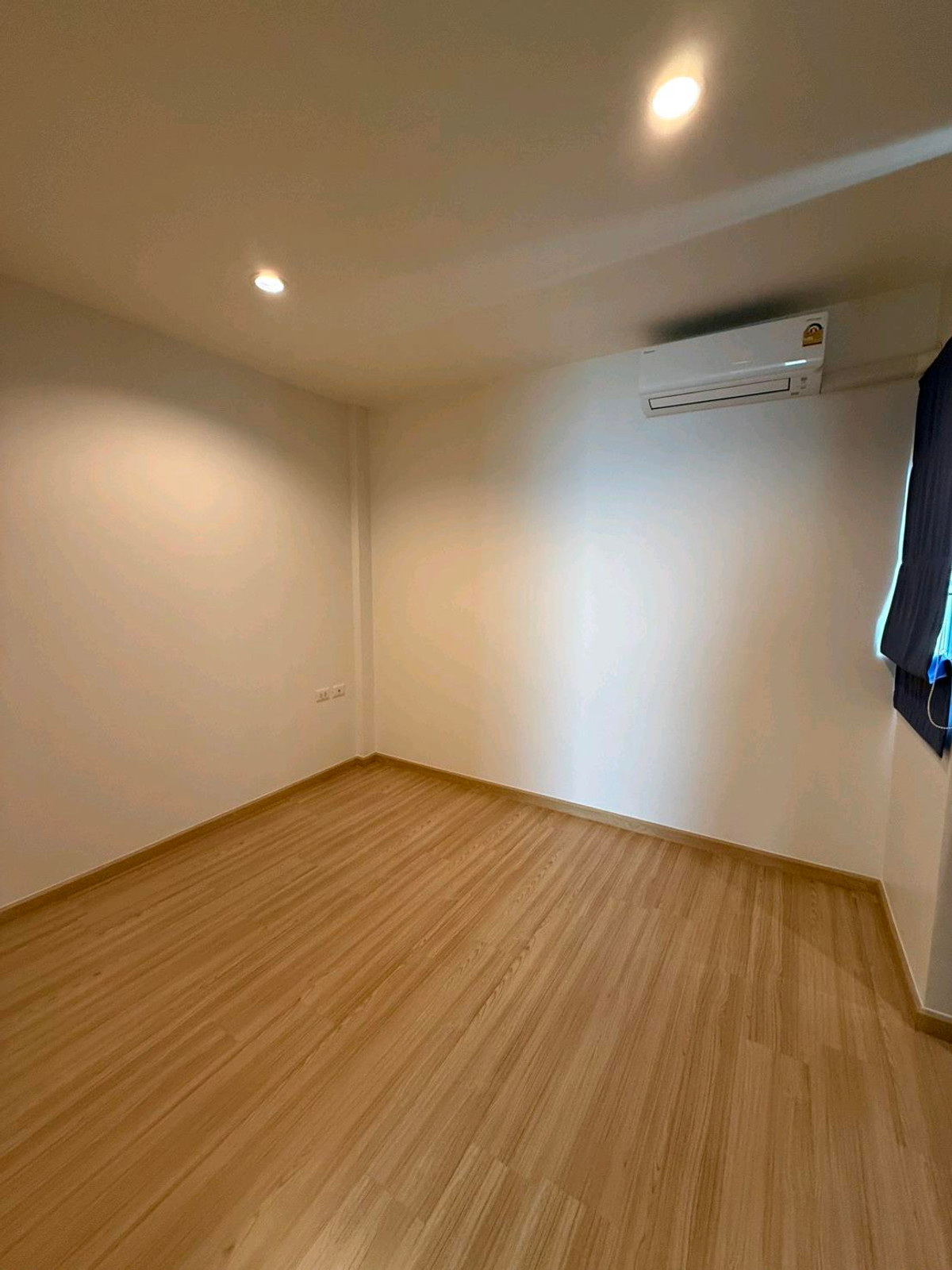 ให้เช่าทาวน์โฮมพระราม 2 บางขุนเทียน : 🔥ให้เช่า บ้านทาวน์โฮม 3 ชั้น โครงการ บ้านลุมพินี ทาวน์พาร์ค ท่าข้าม-พระราม 2⛳️เข้าทางพระราม2ซอย47 หรือ ท่าข้าม 7 ใกล้วัดท่าข้าม❣️💚Tel/Line: 085 484 8586 Ag.