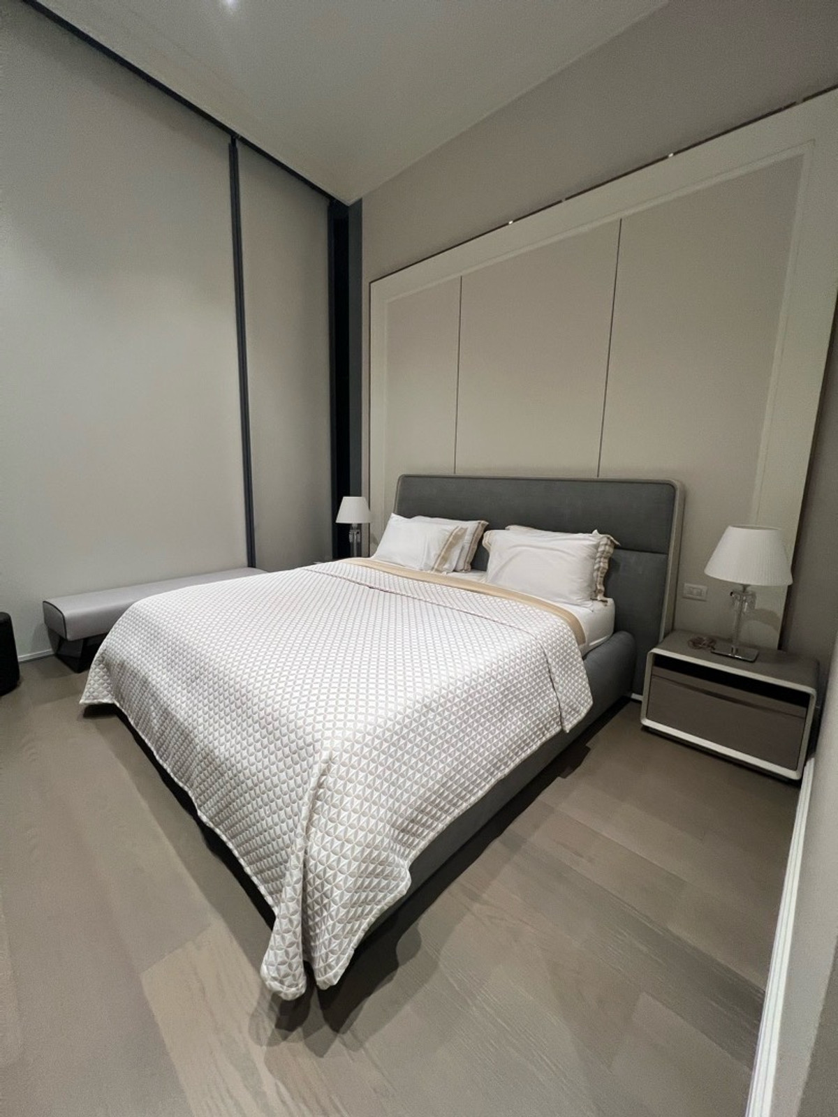 ขายคอนโดวิทยุ ชิดลม หลังสวน : penthouse scope langsuan for sell !!