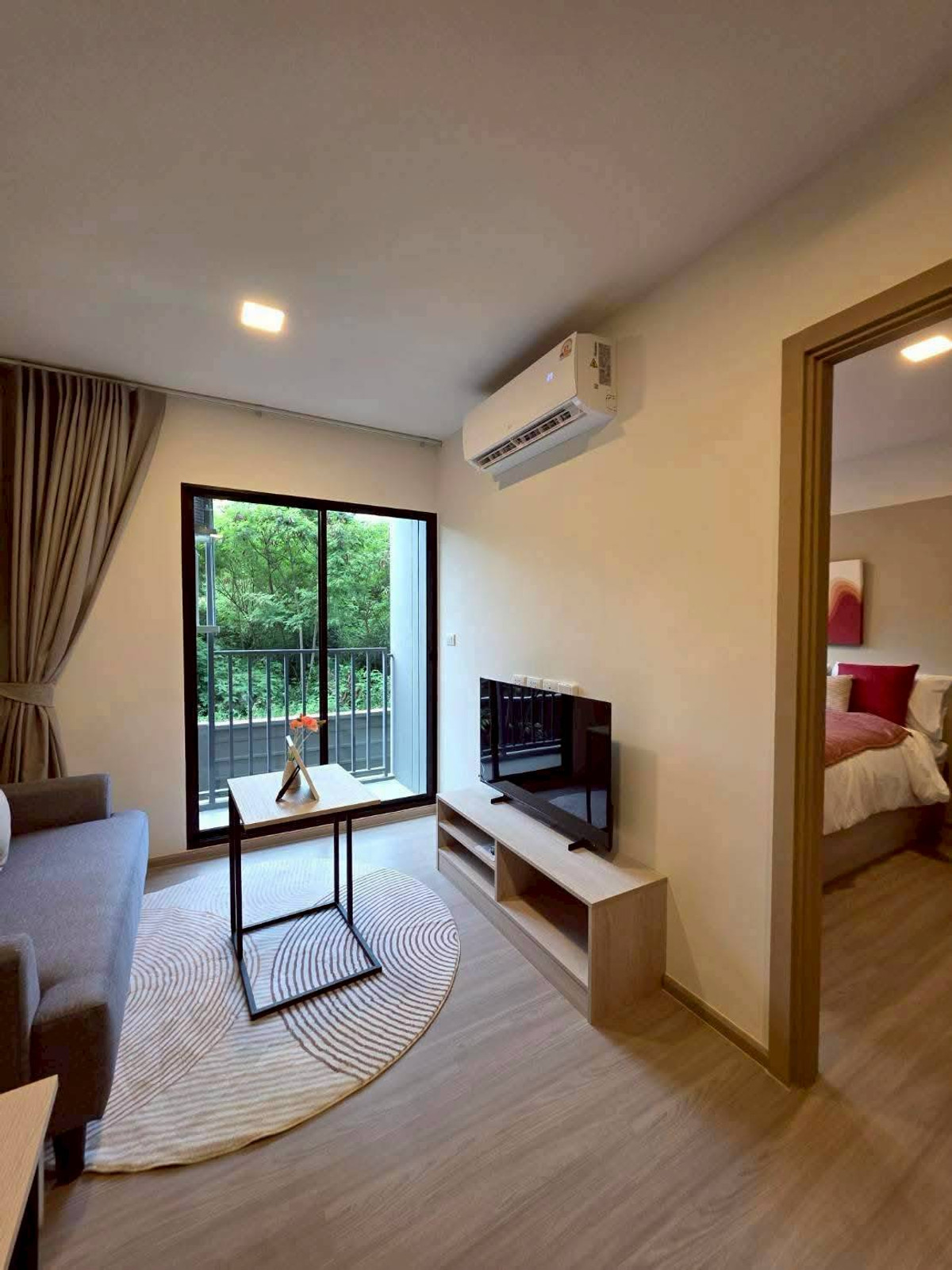 ให้เช่าคอนโดพัทยา บางแสน ชลบุรี สัตหีบ : ✨ Rare Unit D Condo Sense! ห้องแต่งครบ ชั้น 8 ตึก B ใหม่มากสะอาดทั้งห้อง เพียง 12,000 บาท/เดือน พร้อมเข้าอยู่ 📞 065-5639565 / 093-1681685 💚 LINE: @wsrcondo