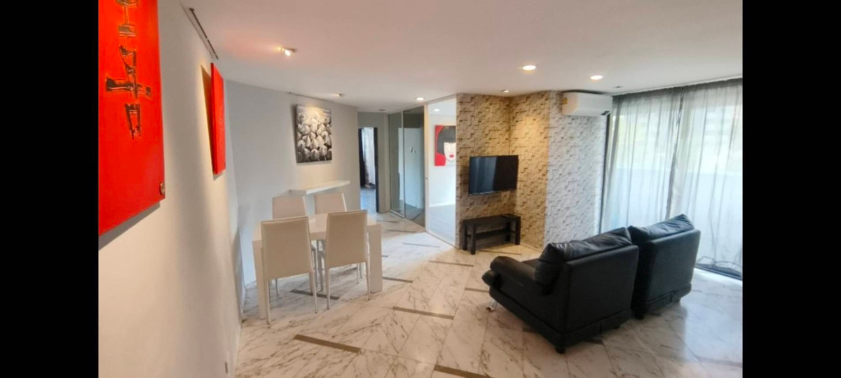 CondoSukhumvit, Asoke, Thonglor : 🔥Urgent for rent and sale🔥 ✨Beverly Tower Condo✨ ❄️2nd Floor 2 Rooms / 2 Bathrooms❄️ 💖Balcony facing East & South Parking, Pool, Fitness 10' Walk to BTS Nana💖 Line @bzprOperty