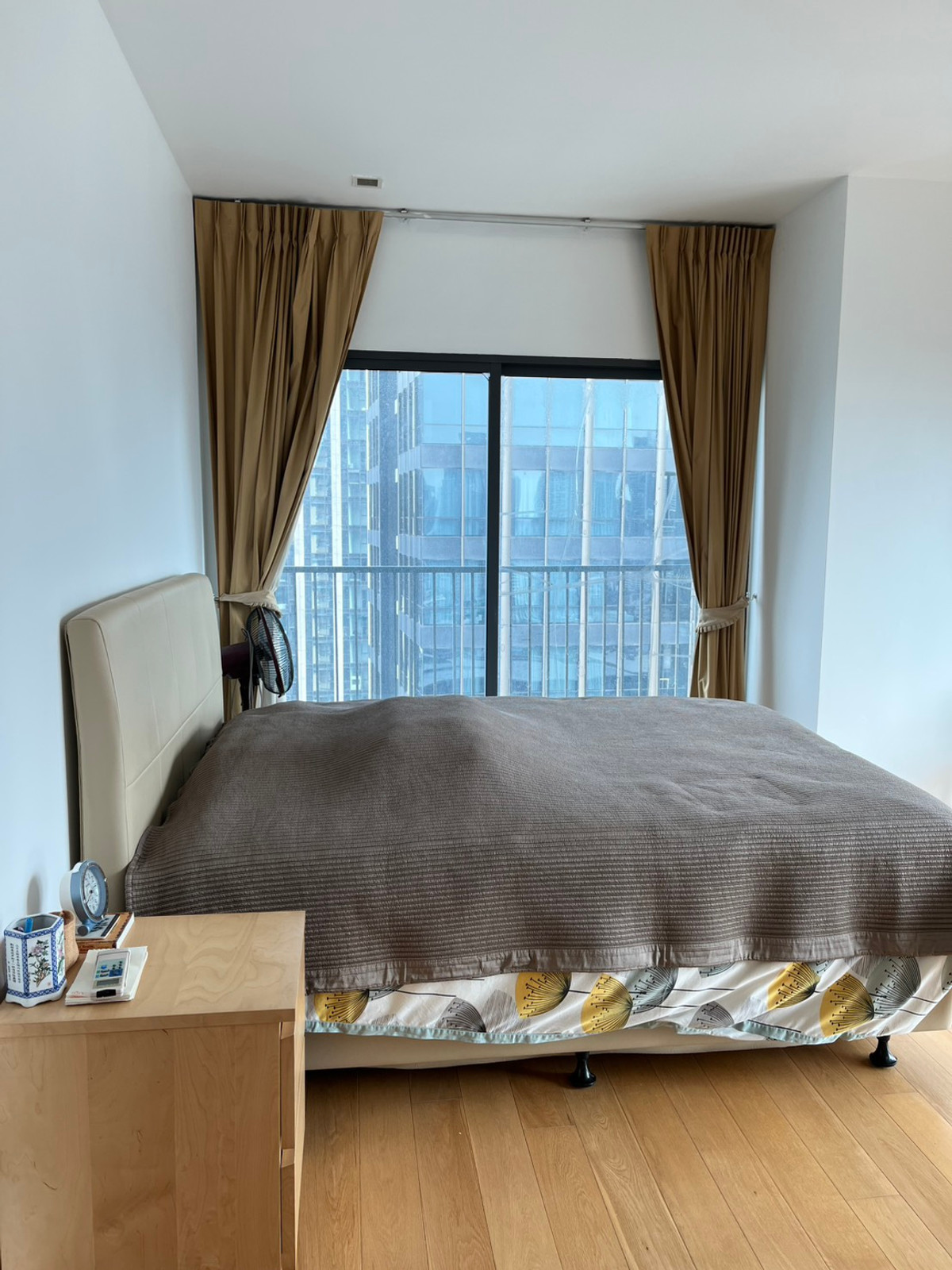 ขายคอนโดสุขุมวิท อโศก ทองหล่อ : ขาย Noble Remix Sukhumvit36 ชั้นสูง 1นอน ห้องมุม สภาพใหม่ //Tel : 098-654-2399