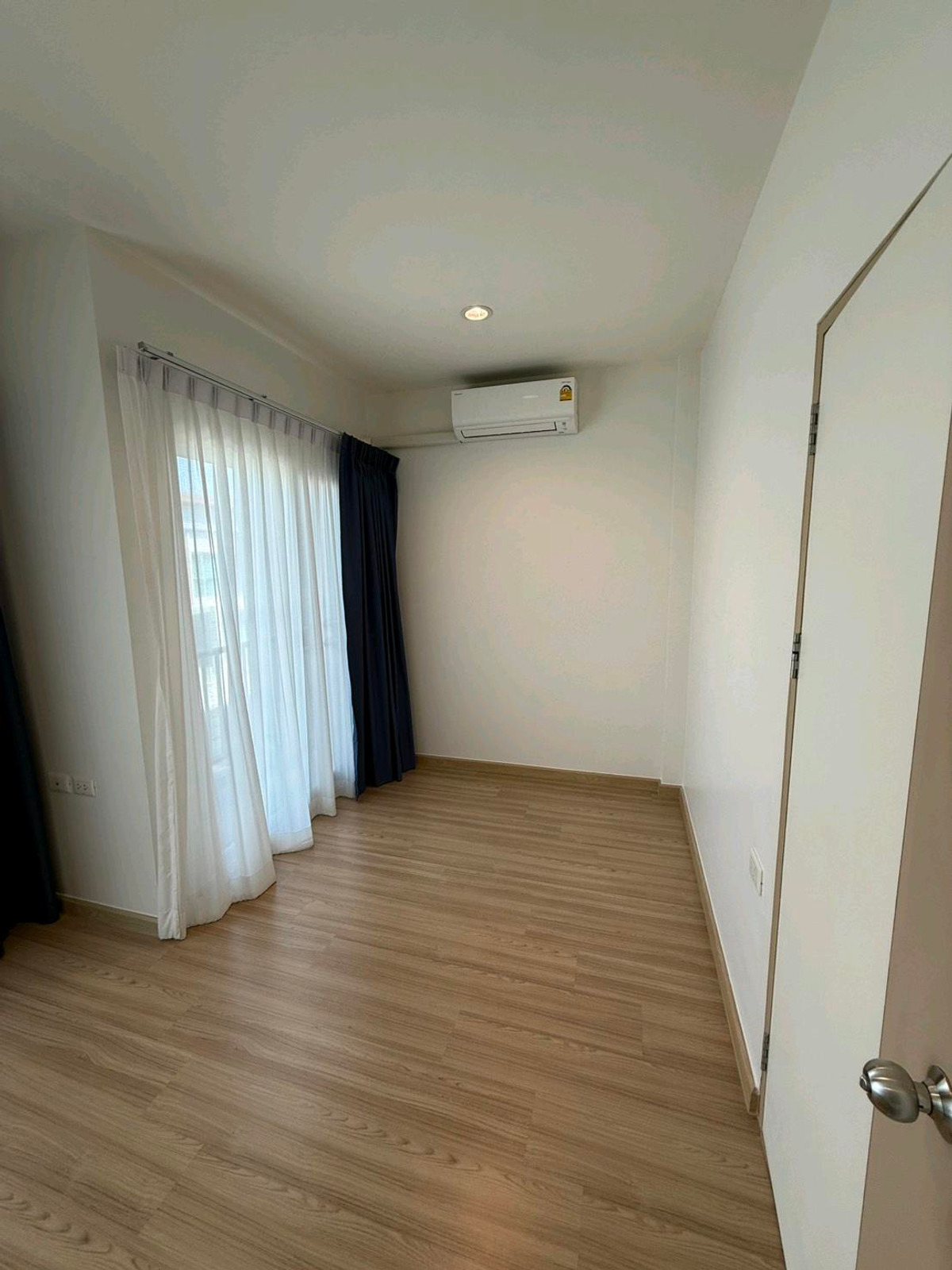 ให้เช่าทาวน์โฮมพระราม 2 บางขุนเทียน : 🔥ให้เช่า บ้านทาวน์โฮม 3 ชั้น โครงการ บ้านลุมพินี ทาวน์พาร์ค ท่าข้าม-พระราม 2⛳️เข้าทางพระราม2ซอย47 หรือ ท่าข้าม 7 ใกล้วัดท่าข้าม❣️💚Tel/Line: 085 484 8586 Ag.