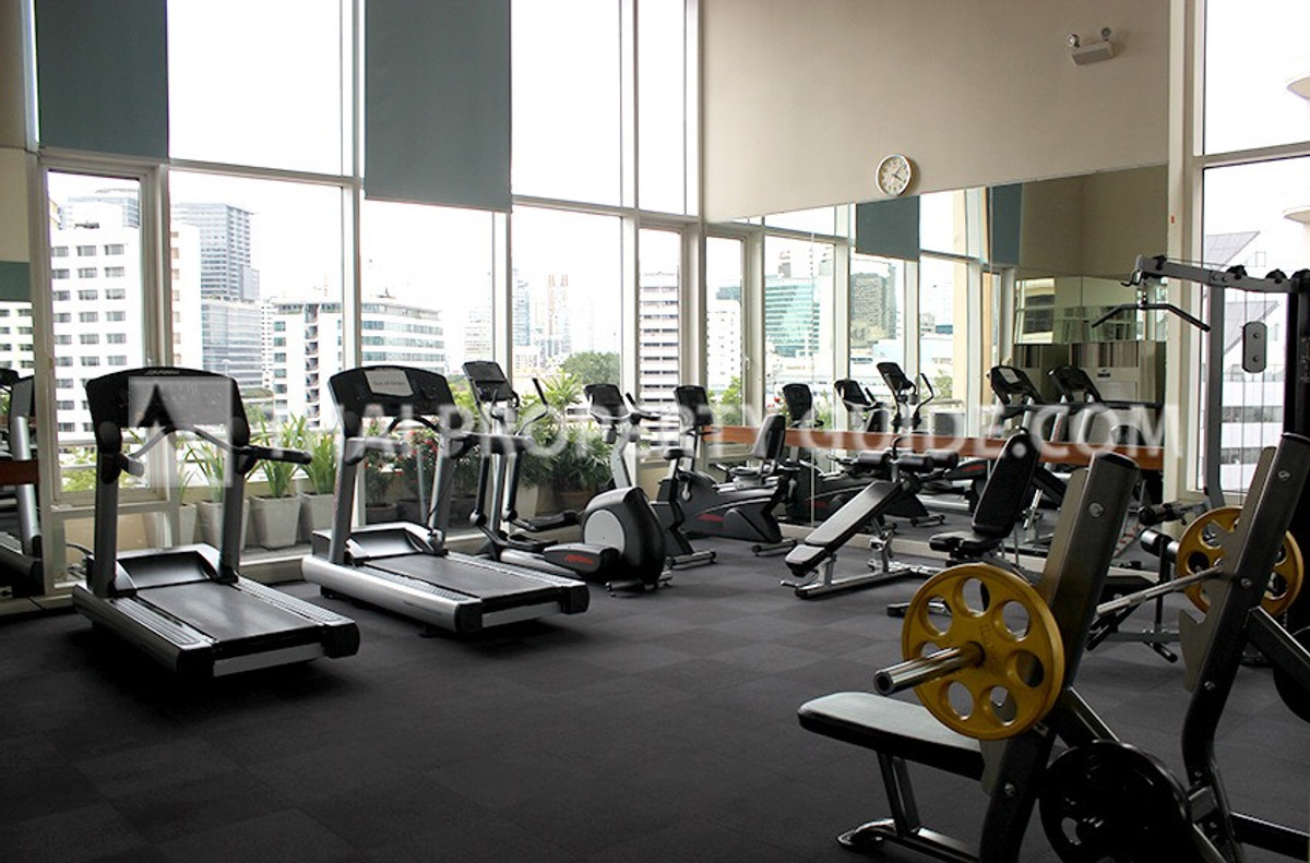 For RentCondoSilom, Saladaeng, Bangrak : For Rent Condo The Royal Saladaeng fully furnished (S15-21587) 