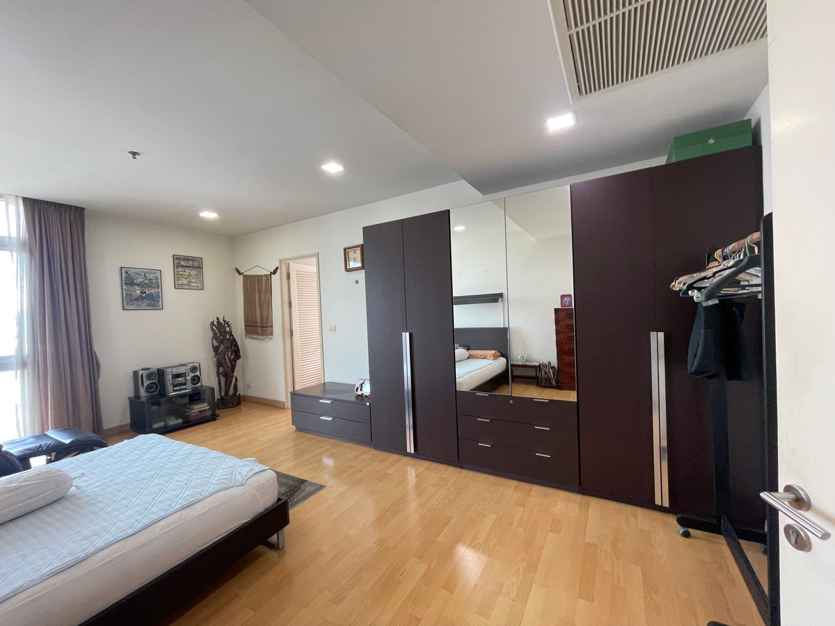 For SaleCondoSukhumvit, Asoke, Thonglor : For Sale Nusasiri grand condo 3 bedroom best price best location 