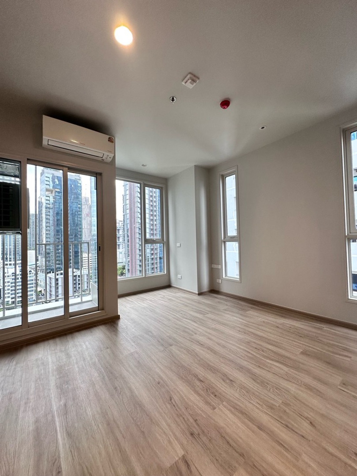 For SaleCondoSukhumvit, Asoke, Thonglor : Culture Thonglor | Corner room in front of the project • 1 bedroom, area 34 sq m | 0824499822