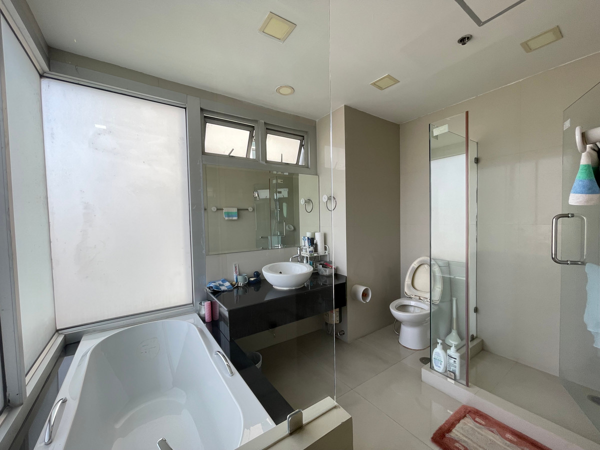 For SaleCondoSukhumvit, Asoke, Thonglor : For Sale Nusasiri grand condo 3 bedroom best price best location 