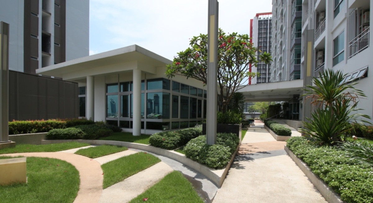 ขายคอนโดสาทร นราธิวาส : ✨ For Sale: Supalai Lite Sathorn-Charoenrat Condo ✨  💰 Only 4,395,000 THB