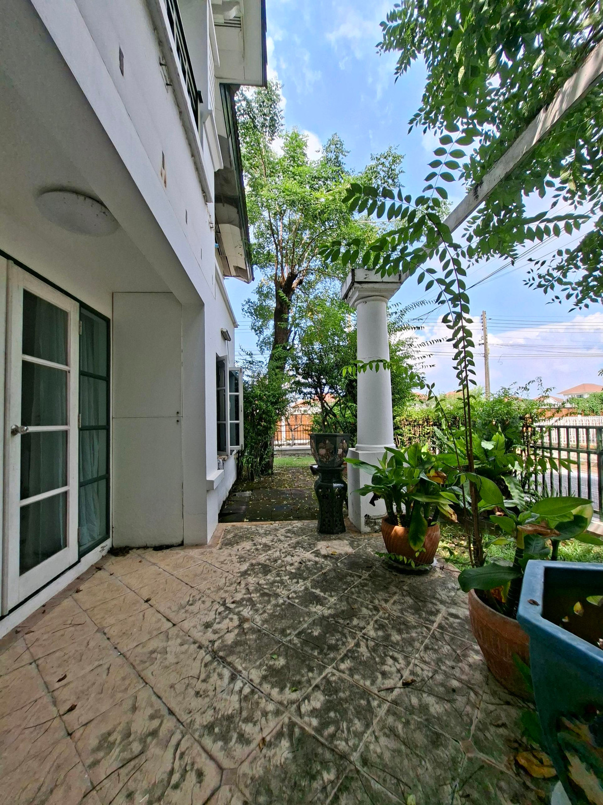 For SaleHousePathum Thani,Rangsit, Thammasat : 🏡House for Sale Lumlukka • 2-storey detached house 73.4 Sq.wah 3 beds 3 baths near🚆BTS Khu Khot 📞099 415 2664 