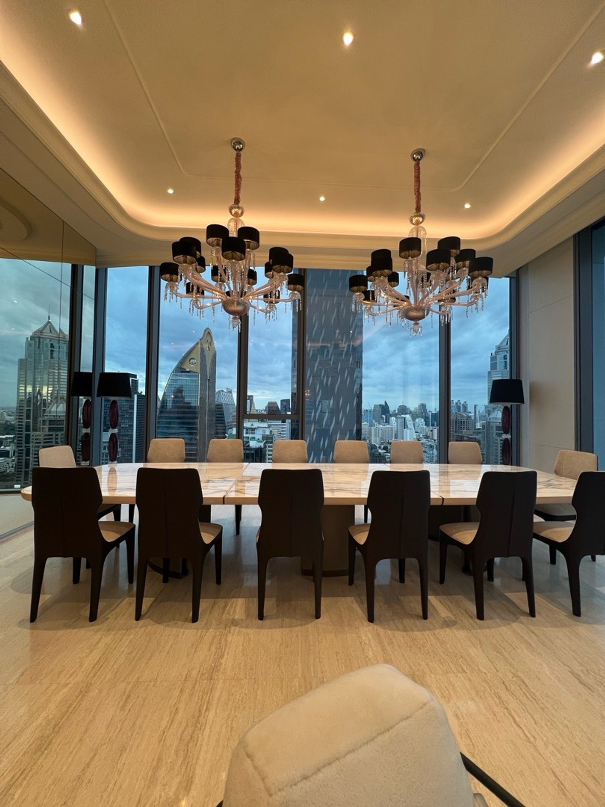 ขายคอนโดวิทยุ ชิดลม หลังสวน : penthouse scope langsuan for sell !!