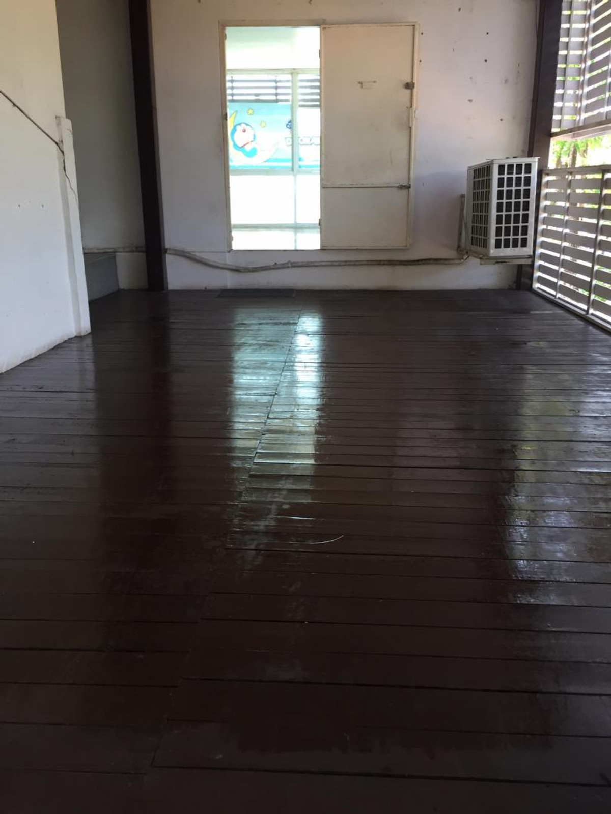 For RentHouseRama 2, Bang Khun Thian : For rent, detached house/office building, 3 floors, newly renovated, total usable area 780 sq m., land 73.6 sq m., 6 rooms, 4 bathrooms, near Central Rama 2.