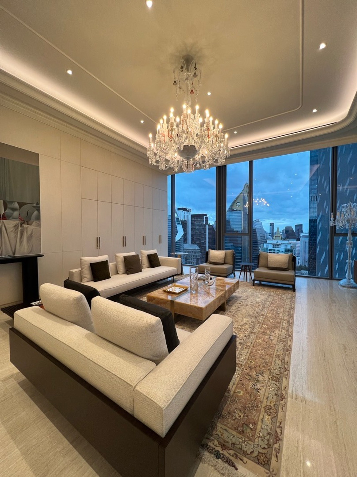 ขายคอนโดวิทยุ ชิดลม หลังสวน : penthouse ใจกลางกรุงเทพ