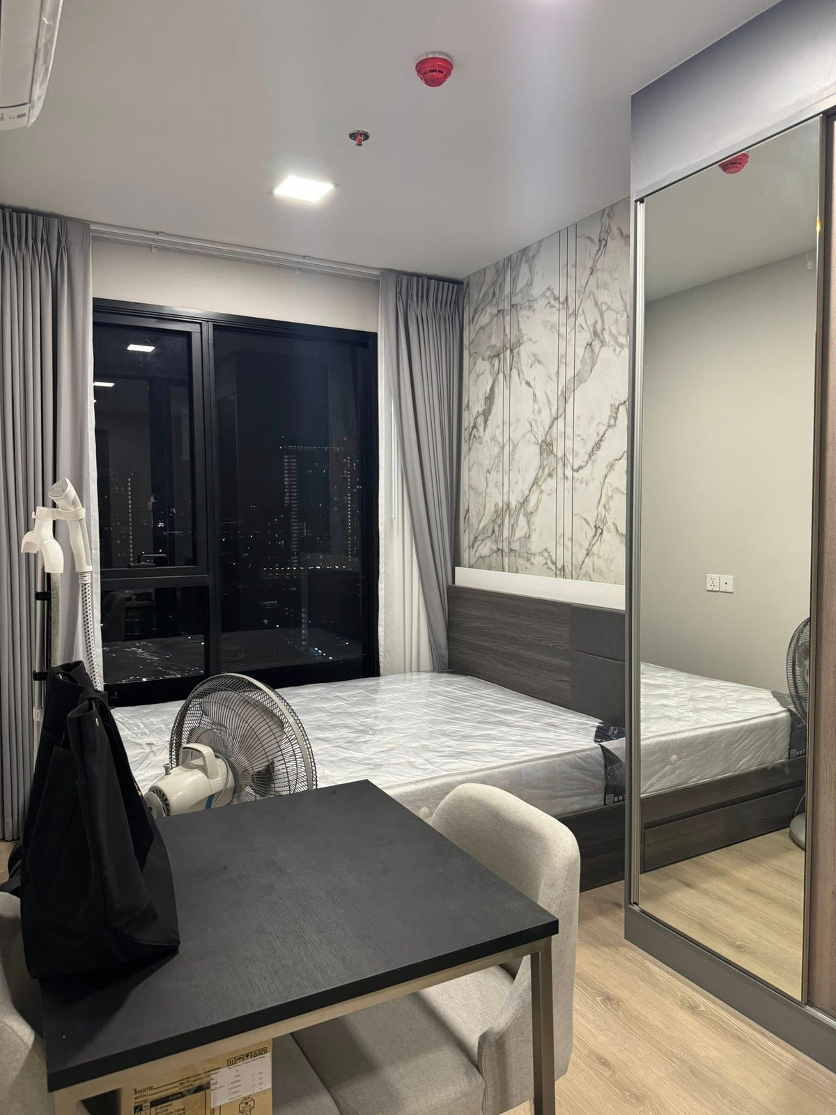 ขายคอนโดบางซื่อ วงศ์สว่าง เตาปูน : Code: KJS278 ขาย The Privacy Taopoon Interchange (เดอะ ไพรเวซี่ เตาปูน อินเตอร์เชนจ์) 📲สอบถาม @kjcondo (มี@ข้างหน้าด้วยนะคะ)