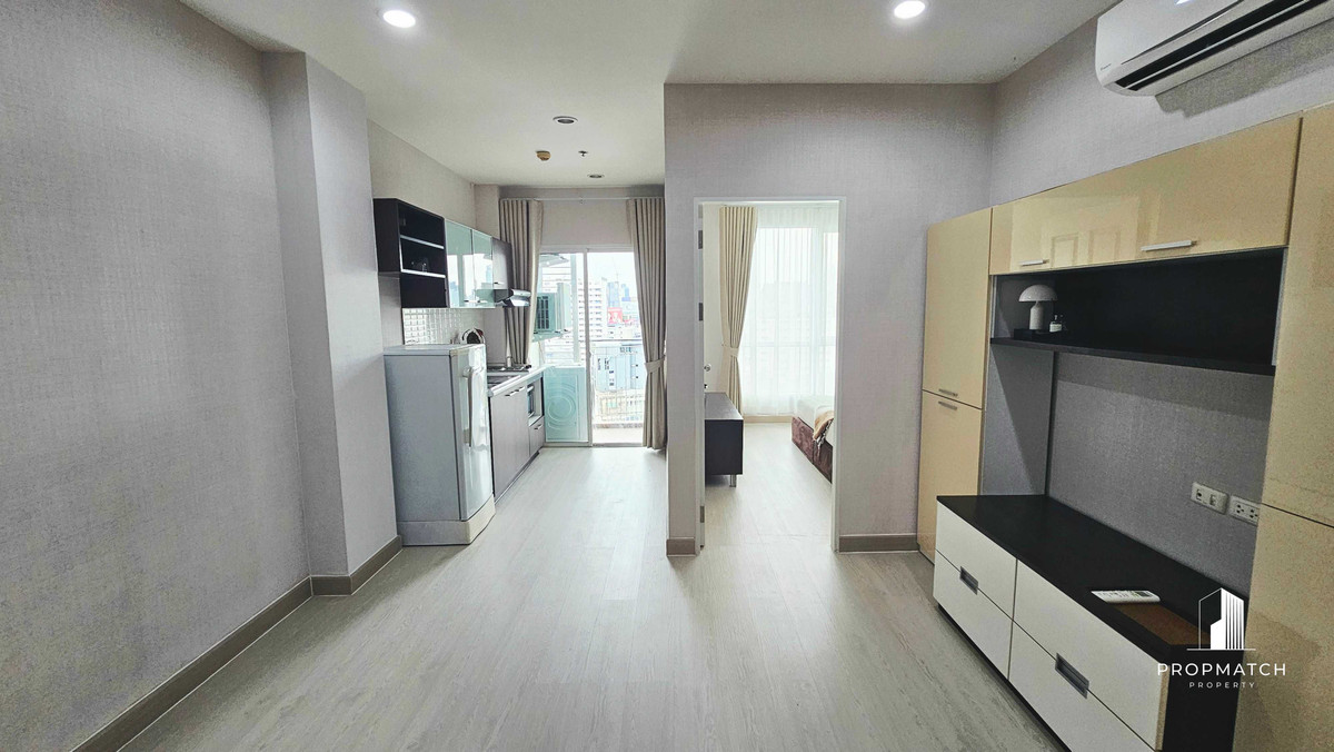 For SaleCondoRatchathewi,Phayathai : Hot Deal Condo for sale The Complete Rajprarop near BTS Victory Monument
