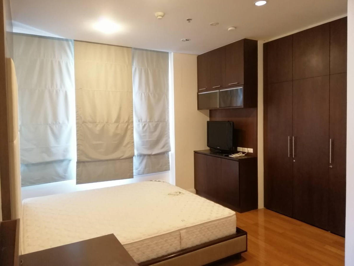 For RentCondoSilom, Saladaeng, Bangrak : For Rent Condo The Royal Saladaeng fully furnished (S15-21587) 