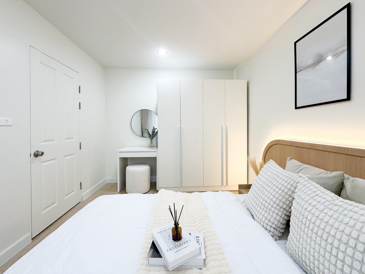 For SaleCondoThaphra, Talat Phlu, Wutthakat : Condo for sale, Metro Park Sathorn, beautiful room with all new furniture.