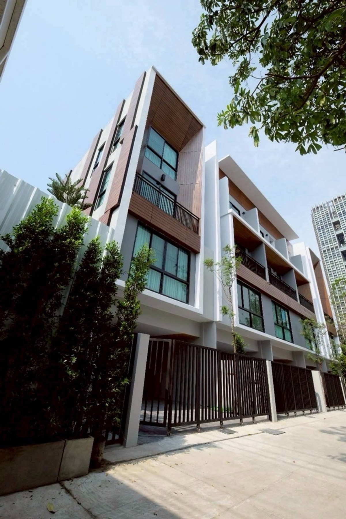 ให้เช่าทาวน์โฮมสาทร นราธิวาส : ให้เช่า Townhome สาทรซอย 3 สวนพลู 1 🚇🧑🏼‍🎄💯沙吞3巷，素萬那普1號，聯排別墅出租 