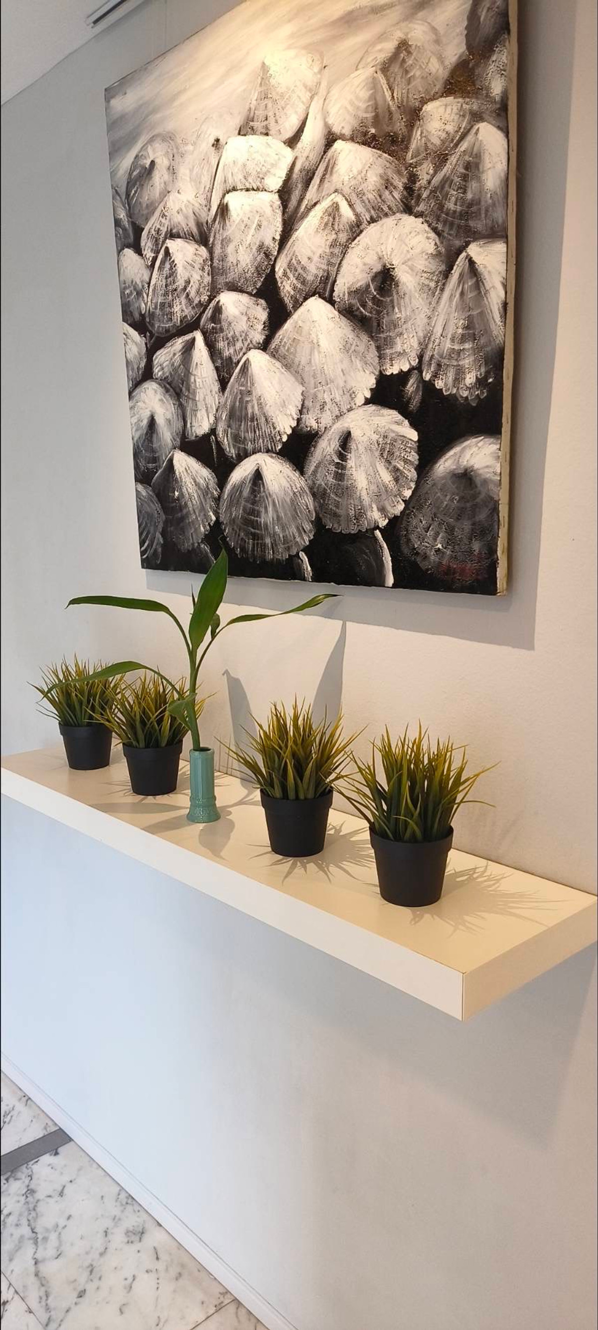 CondoSukhumvit, Asoke, Thonglor : 🔥Urgent for rent and sale🔥 ✨Beverly Tower Condo✨ ❄️2nd Floor 2 Rooms / 2 Bathrooms❄️ 💖Balcony facing East & South Parking, Pool, Fitness 10' Walk to BTS Nana💖 Line @bzprOperty