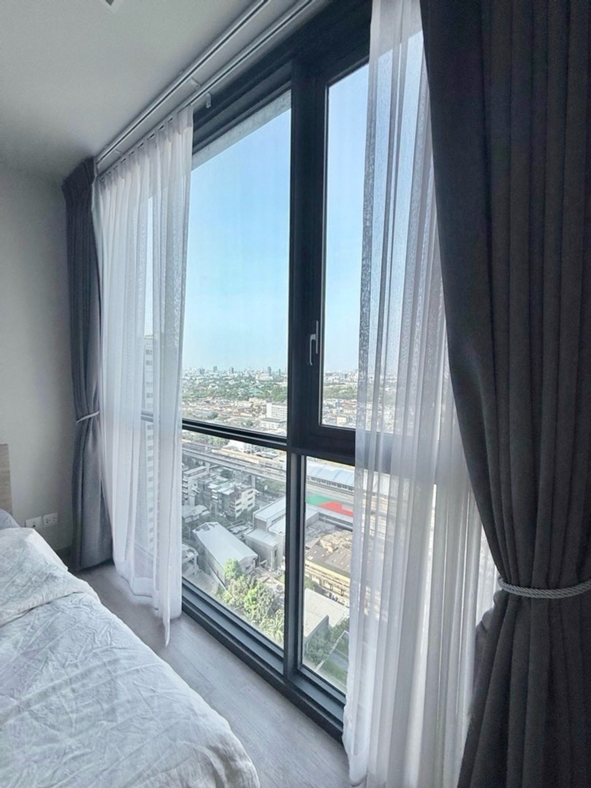 ให้เช่าคอนโดบางซื่อ วงศ์สว่าง เตาปูน : 📍โครงการ : The Line Wongsawang 🚝 ใกล้ : MRT วงศ์สว่าง 100 เมตร💵 ราคาเช่า : 12,500 บาท / เดือน