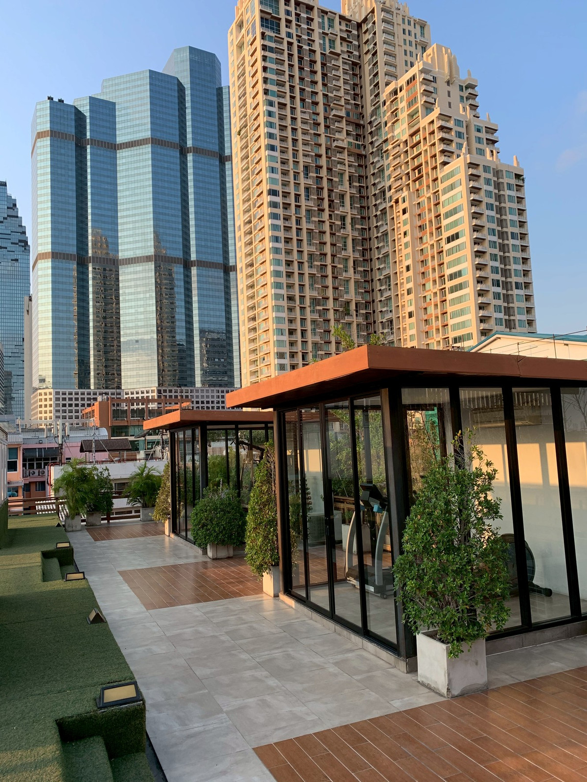 ขายคอนโดสาทร นราธิวาส : ขาย!! ห้องสวยใจกลางเมือง ใจกลางสาทร ควอด สาทร | Quad Sathon MD-25084858