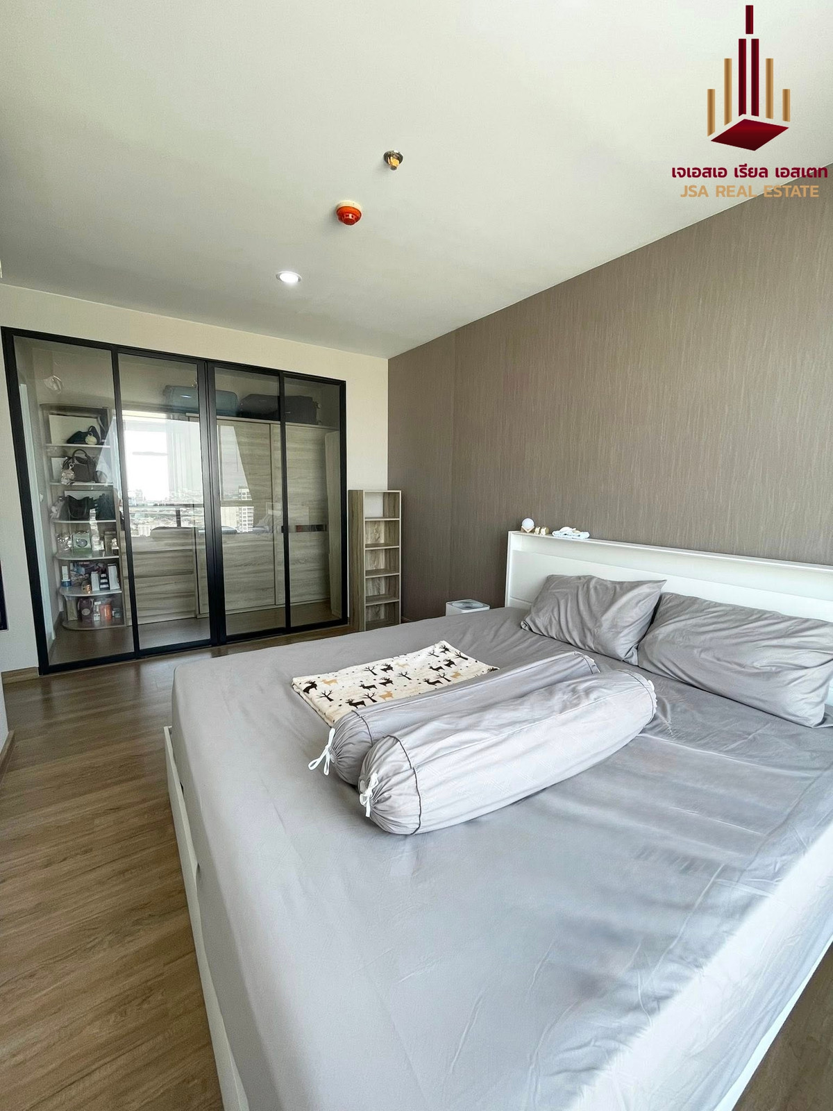 For RentCondoBang Sue, Wong Sawang, Tao Pun : ✨ For Rent : The Tree Interchange Condo ✨ 💰 Only 23,000 thb/month