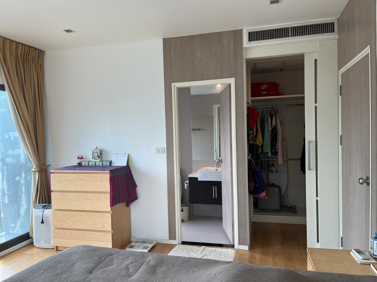 ขายคอนโดสุขุมวิท อโศก ทองหล่อ : ขาย Noble Remix Sukhumvit36 ชั้นสูง 1นอน ห้องมุม สภาพใหม่ //Tel : 098-654-2399