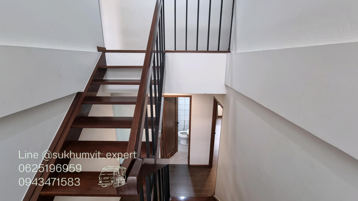 For RentHome OfficeSukhumvit, Asoke, Thonglor : For rent - Townhouse / Home Office Phrom Phong   House width 9.5 meters.