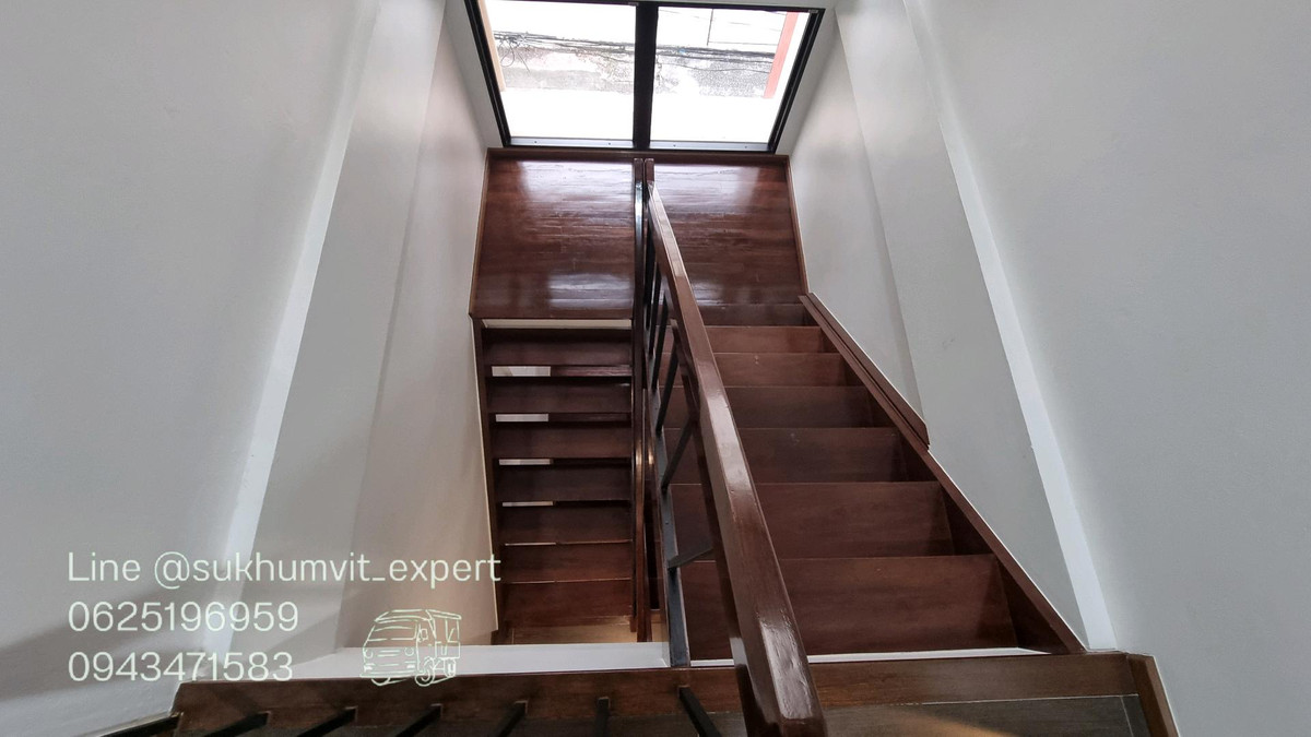 For RentHome OfficeSukhumvit, Asoke, Thonglor : For rent - Townhouse / Home Office Phrom Phong   House width 9.5 meters.