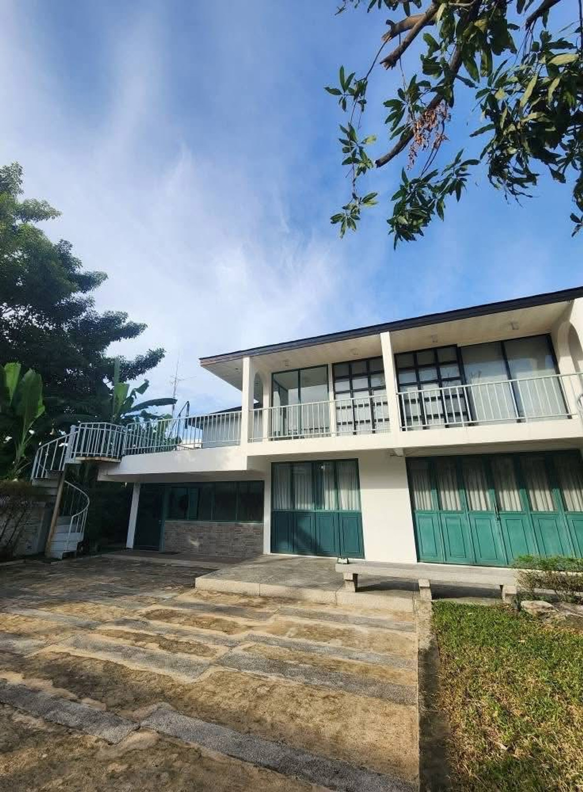 ให้เช่าบ้านอ่อนนุช อุดมสุข : Single Home / Home Office for rent at Sukhumvit 64. Only 1 km to BTS Punnawithi.