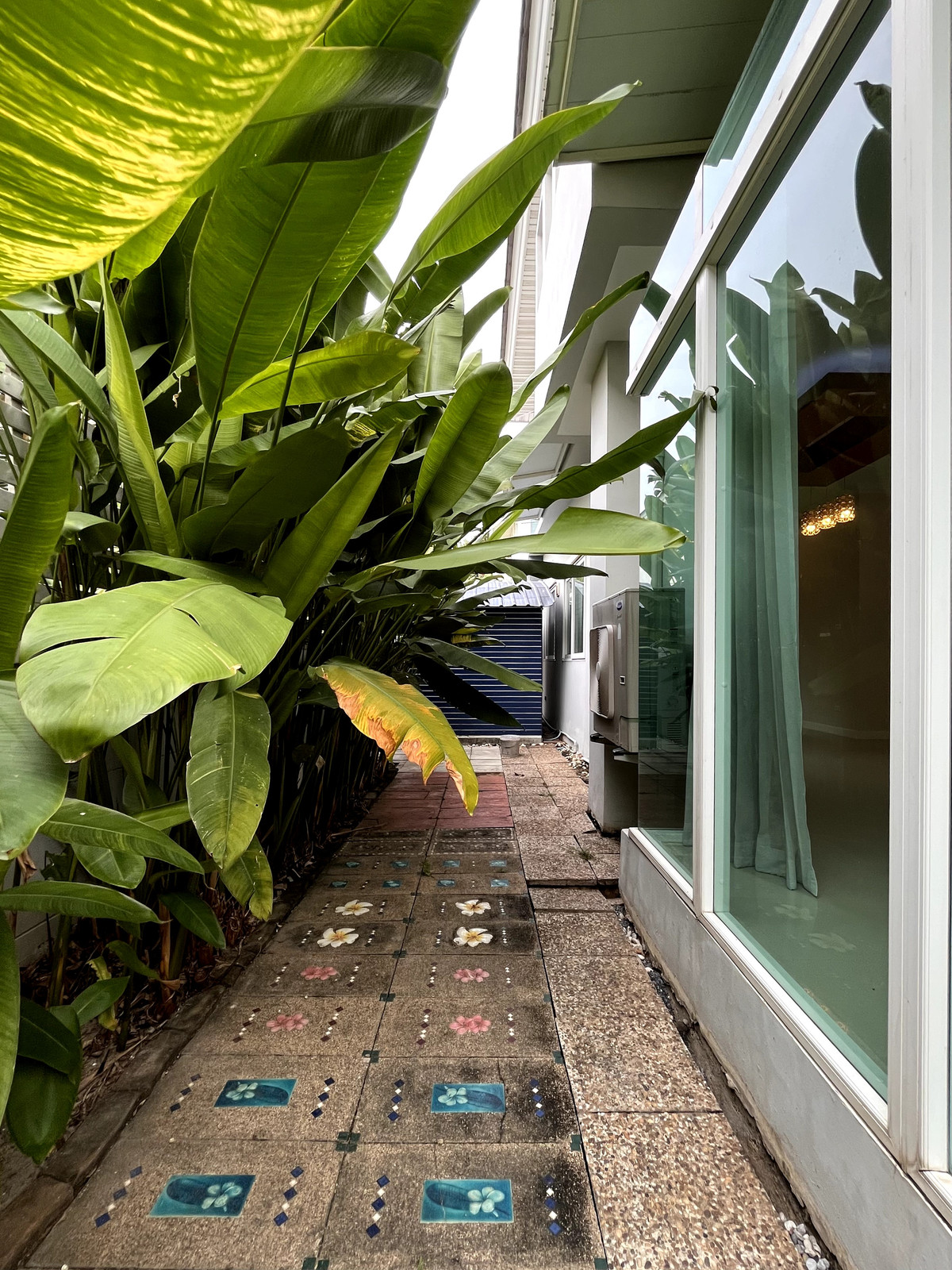 ขายบ้านลาดกระบัง สุวรรณภูมิ :  เพอร์เฟค มาสเตอร์พีซ สุขุมวิท 77 / 4 ห้องนอน (ขาย), Perfect Masterpiece Sukhumvit 77 / 4 Bedrooms (FOR SALE) POON050