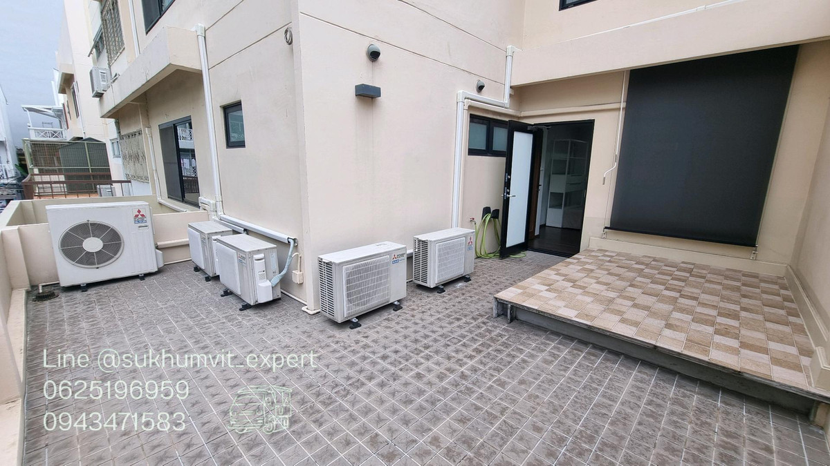 For RentHome OfficeSukhumvit, Asoke, Thonglor : For rent - Townhouse / Home Office Phrom Phong   House width 9.5 meters.