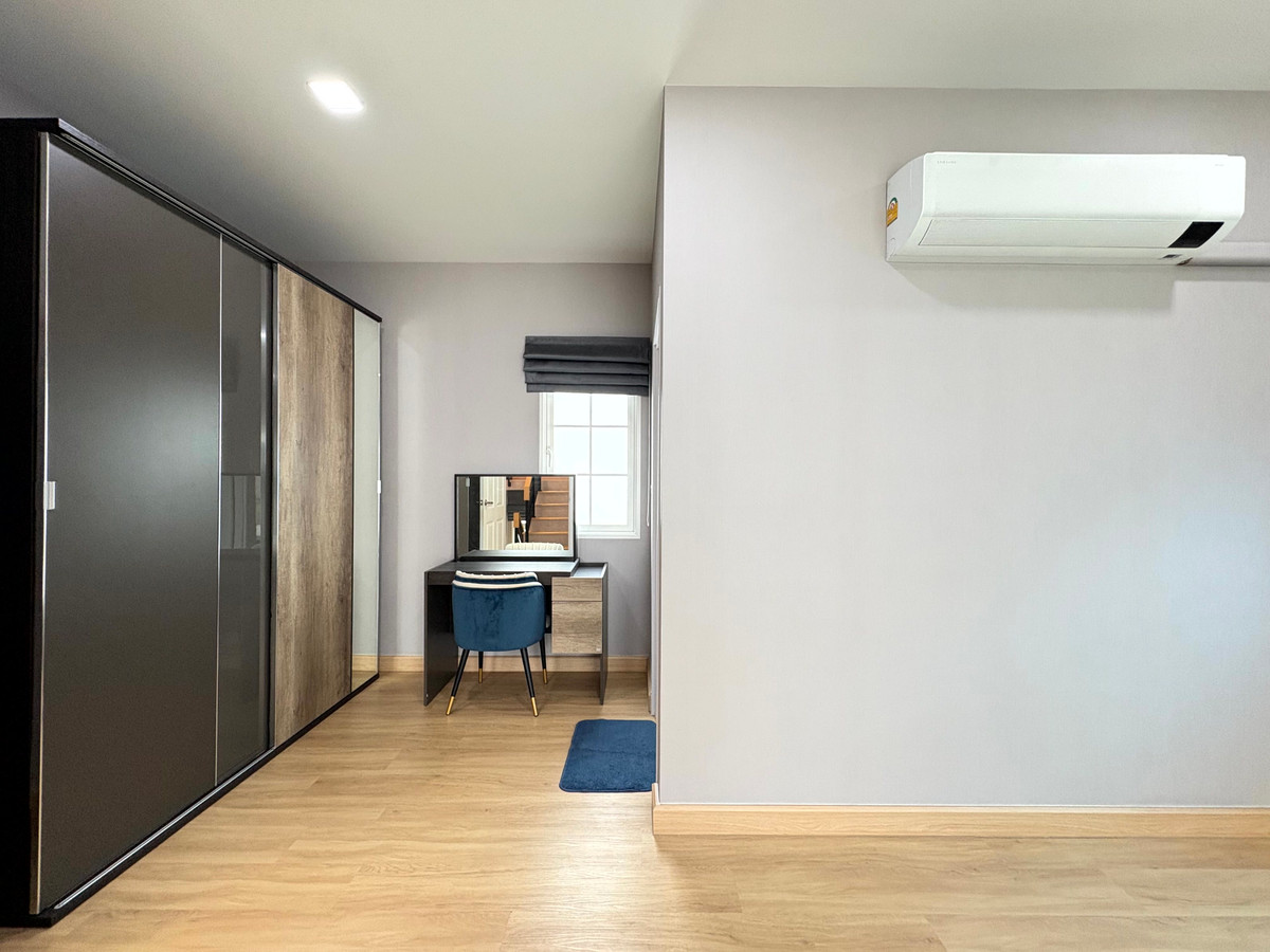 For RentHouseSamut Prakan,Samrong : New Luxury 4Beds 4Baths Sukhumvit 113 For Rent, Ready to Move In! Golden Neo Sukhumvit Lasalle