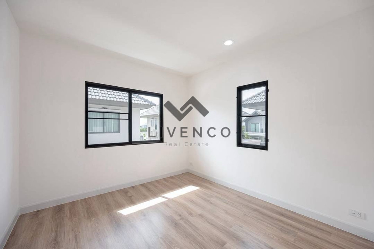 For SaleHousePhutthamonthon, Salaya : Single house for sale, Pave (Pinklao-Salaya)  View in front of the garden, corner plot ♥️