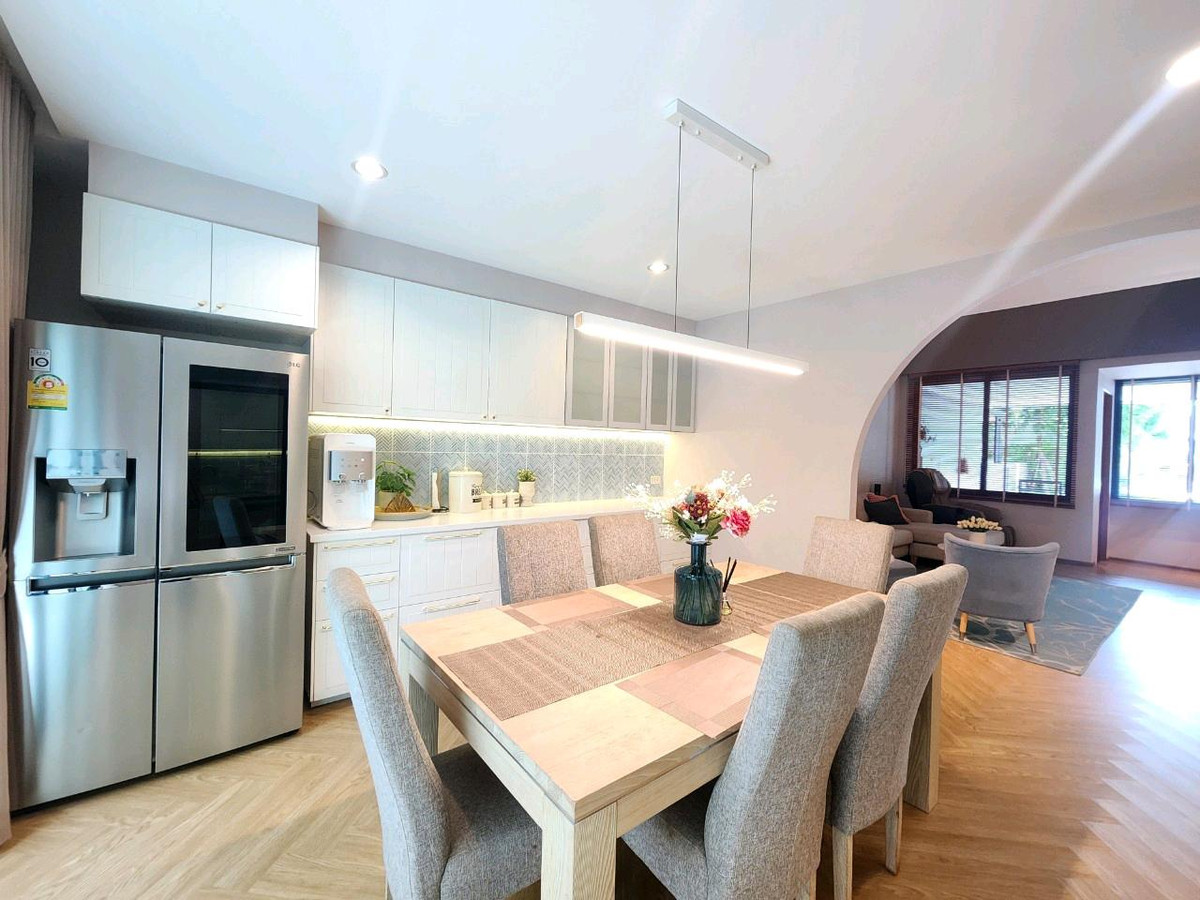 ให้เช่าทาวน์โฮมพัฒนาการ ศรีนครินทร์ : 🔴85000🔴 𝐍𝐢𝐫𝐯𝐚𝐧𝐚 𝐃𝐞𝐟𝐢𝐧𝐞 𝐒𝐫𝐢𝐧𝐚𝐤𝐚𝐫𝐢𝐧-𝐑𝐚𝐦𝐚𝟗 แบบ 3 ห้องนอน 4 ห้องน้ำ  มี 1 ห้องแม่บ้าน+1 ห้องน้ำ จอดรถ 2 คัน  บ้านจริงสวยตรงปก สอบถามข้อมูลเพิ่มเติม📞 Tel. 065-845-4284 คุณบี✅LINE Official : @bbcondo88   