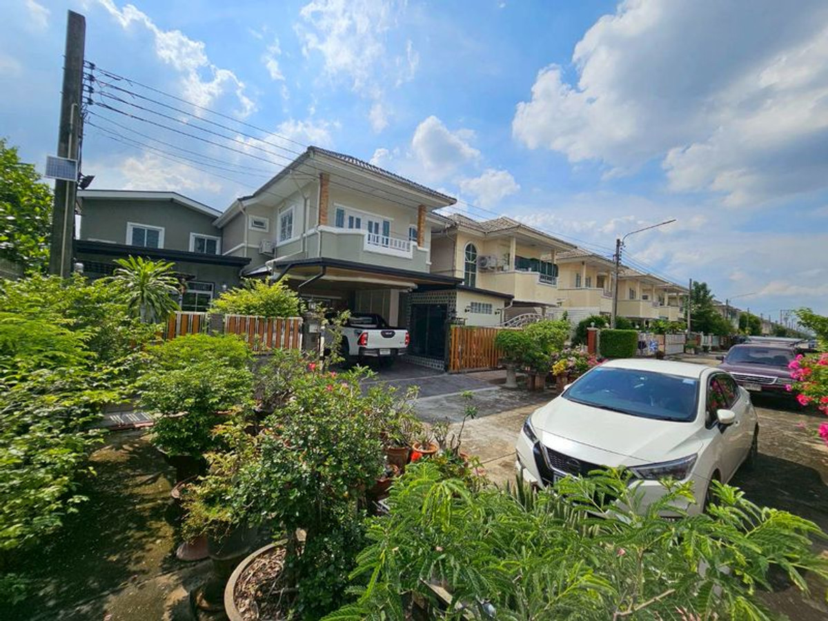 บ้านนวมินทร์ รามอินทรา : ขาย/ให้เช่า บ้านเดี่ยวหลังริม 2 ชั้น หมู่บ้านวันวรา 2 ติดถนนสายไหม ขนาด 5 ห้องนอน 57 ตร.ว. แขวงสายไหม เขตสายไหม กรุงเทพมหานคร 