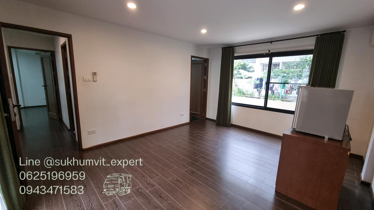 For RentHome OfficeSukhumvit, Asoke, Thonglor : For rent - Townhouse / Home Office Phrom Phong   House width 9.5 meters.