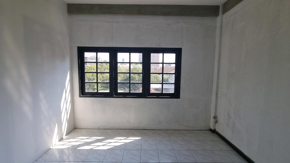 อาคารพาณิชย์สุขุมวิท อโศก ทองหล่อ : ให้เช่า ตึกสุขุมวิท BTS พร้อมพงษ ์ขนาด 300 ตรม.เดินทางสะดวก รับหลายธุรกิจ ยกเว้นครัวร้อน กัญชา แอลกอฮอลล์ 