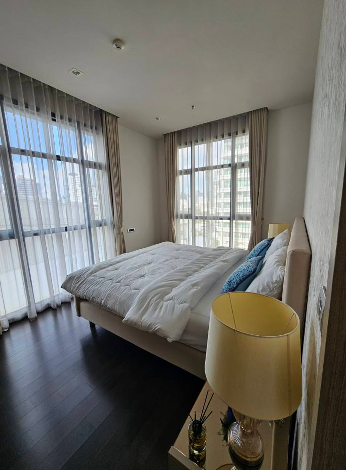 ให้เช่าคอนโดสุขุมวิท อโศก ทองหล่อ : 🏢✨ ให้เช่า THE XXXIX by Sansiri คอนโดตกแต่งสวย เฟอร์นิเจอร์ครบ ใกล้ BTS พร้อมพงษ์ พร้อมเข้าอยู่! ✨🚶‍♂️