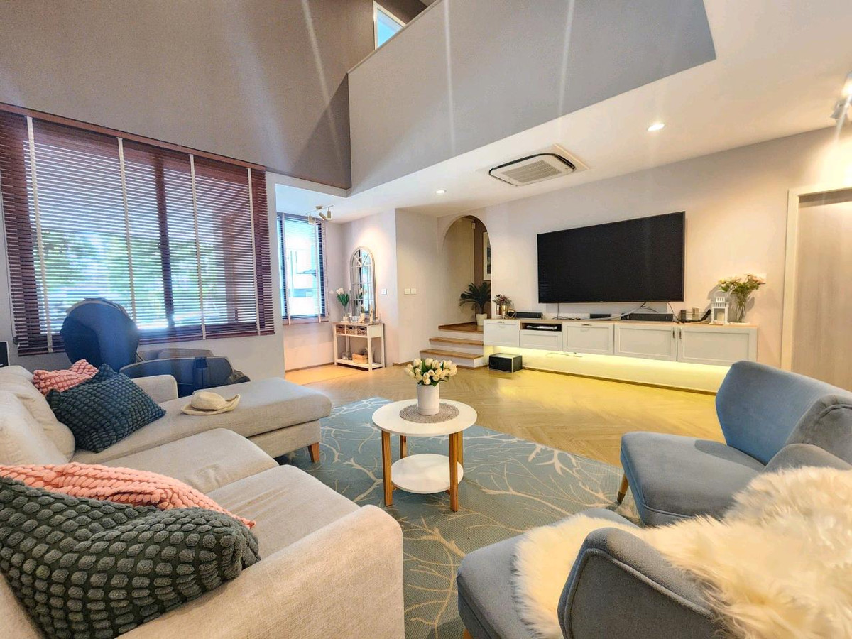 ให้เช่าทาวน์โฮมพัฒนาการ ศรีนครินทร์ : 🔴85000🔴 𝐍𝐢𝐫𝐯𝐚𝐧𝐚 𝐃𝐞𝐟𝐢𝐧𝐞 𝐒𝐫𝐢𝐧𝐚𝐤𝐚𝐫𝐢𝐧-𝐑𝐚𝐦𝐚𝟗 แบบ 3 ห้องนอน 4 ห้องน้ำ  มี 1 ห้องแม่บ้าน+1 ห้องน้ำ จอดรถ 2 คัน  บ้านจริงสวยตรงปก สอบถามข้อมูลเพิ่มเติม📞 Tel. 065-845-4284 คุณบี✅LINE Official : @bbcondo88   