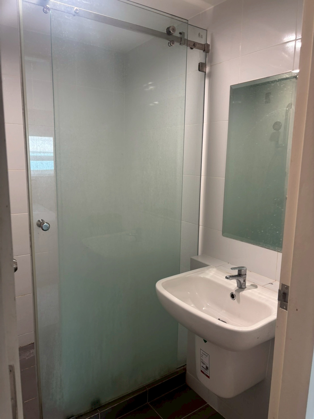 For SaleCondoRama 2, Bang Khun Thian : 94198 - Condo for sale, The Niche ID Rama 2, room 29.77 sq m. Sold with tenant, can buy for investment.