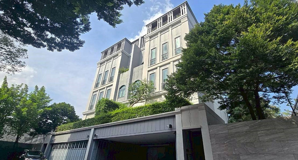 ขายอารีย์ อนุสาวรีย์ : 🏡 บ้านแฝดหรู 5 ชั้น พร้อมลิฟต์ส่วนตัว & สระว่ายน้ำ อารีย์-พหลโยธิน 