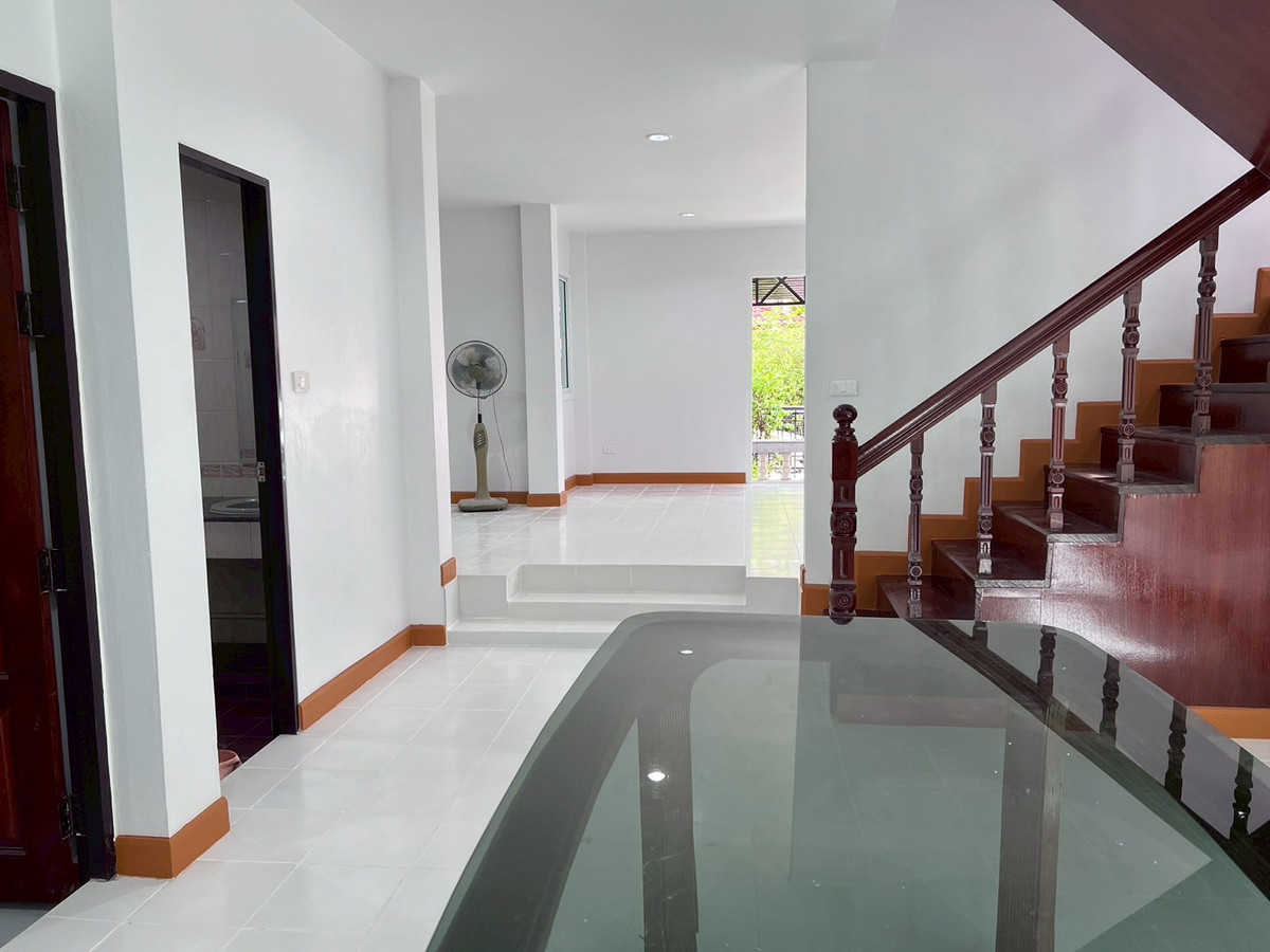 ขายนวมินทร์ รามอินทรา : 88255 - ขายบ้านแฝด 2 ชั้น หมู่บ้านกัญจเพชร 3 นวมินทร์ 74 ใกล้รถไฟฟ้า ทำเลดีมาก พร้อมอยู่