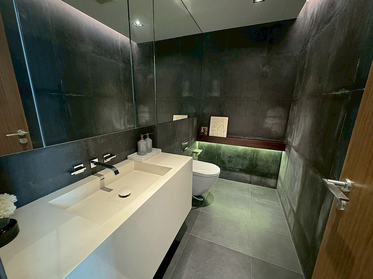 ขายอารีย์ อนุสาวรีย์ : 🏡 บ้านแฝดหรู 5 ชั้น พร้อมลิฟต์ส่วนตัว & สระว่ายน้ำ อารีย์-พหลโยธิน 