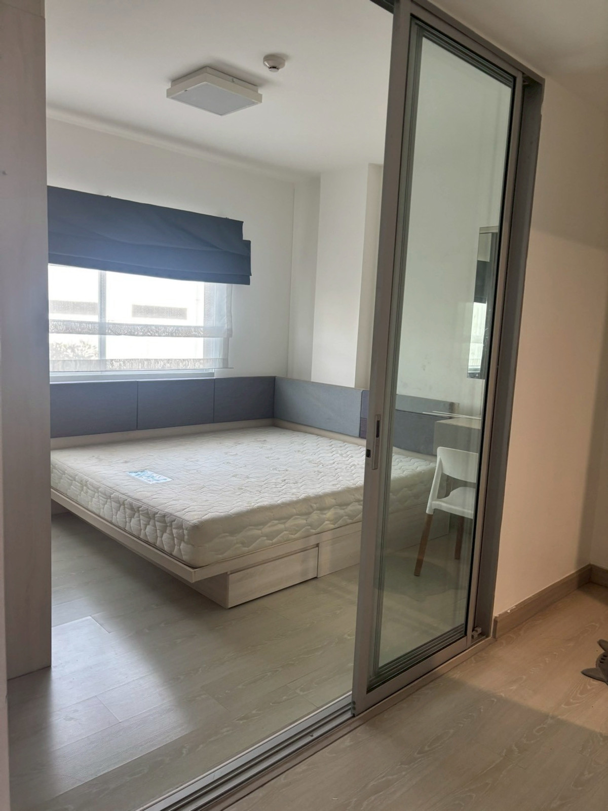 For SaleCondoRama 2, Bang Khun Thian : 94198 - Condo for sale, The Niche ID Rama 2, room 29.77 sq m. Sold with tenant, can buy for investment.