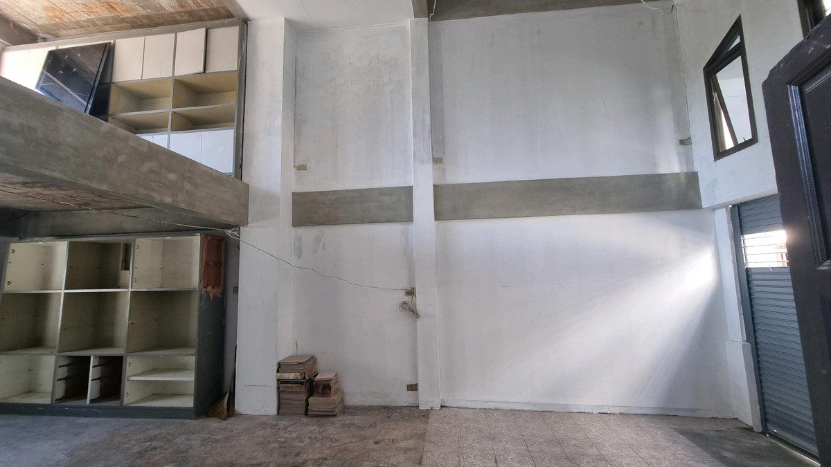 อาคารพาณิชย์สุขุมวิท อโศก ทองหล่อ : ให้เช่า ตึกสุขุมวิท BTS พร้อมพงษ ์ขนาด 300 ตรม.เดินทางสะดวก รับหลายธุรกิจ ยกเว้นครัวร้อน กัญชา แอลกอฮอลล์ 