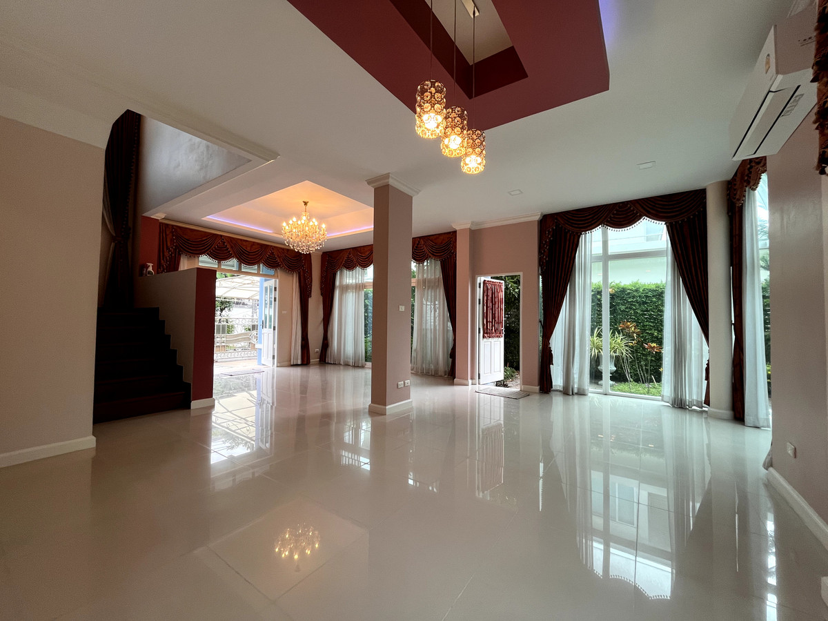 ขายบ้านลาดกระบัง สุวรรณภูมิ :  เพอร์เฟค มาสเตอร์พีซ สุขุมวิท 77 / 4 ห้องนอน (ขาย), Perfect Masterpiece Sukhumvit 77 / 4 Bedrooms (FOR SALE) POON050