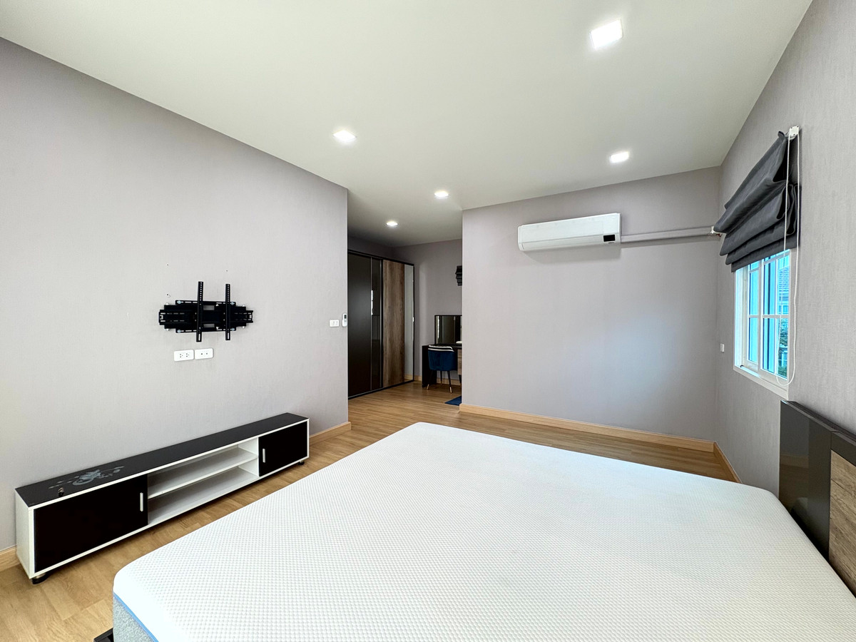 For RentHouseSamut Prakan,Samrong : New Luxury 4Beds 4Baths Sukhumvit 113 For Rent, Ready to Move In! Golden Neo Sukhumvit Lasalle